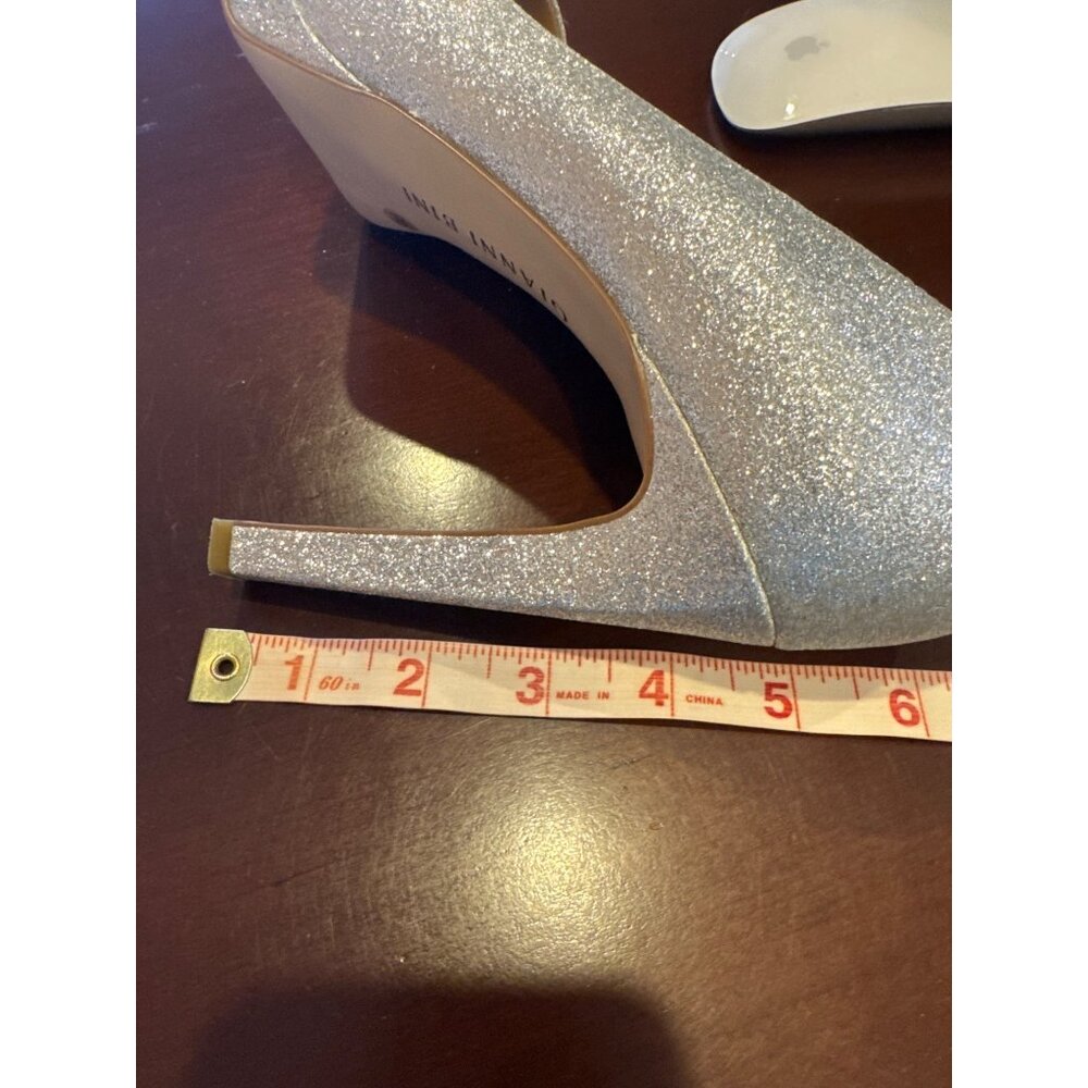 Gianni Bini Silver Glitter Platform Pumps High Heels Women's Sz 9M Holiday Party - Picture 8 of 8